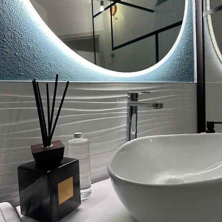 Villa Cute With Pool In *