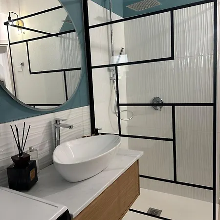 Cute With Pool In Villa *