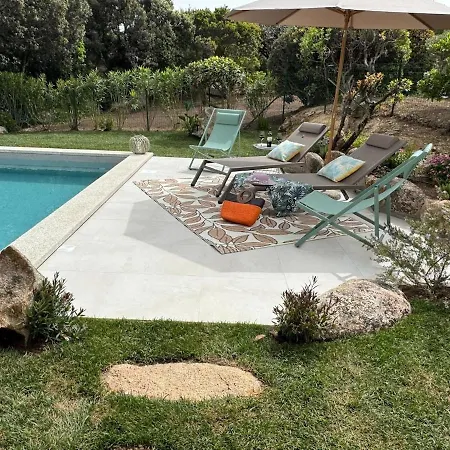 Villa Cute With Pool In