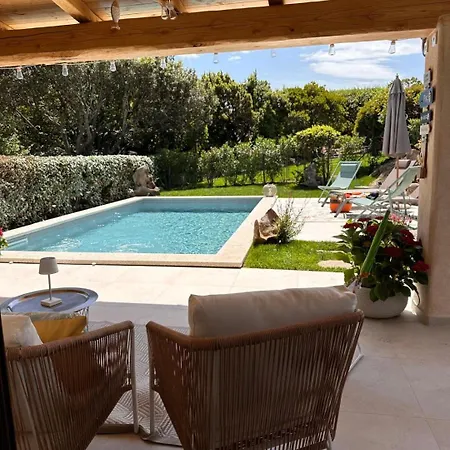 Cute With Pool In Villa Palau