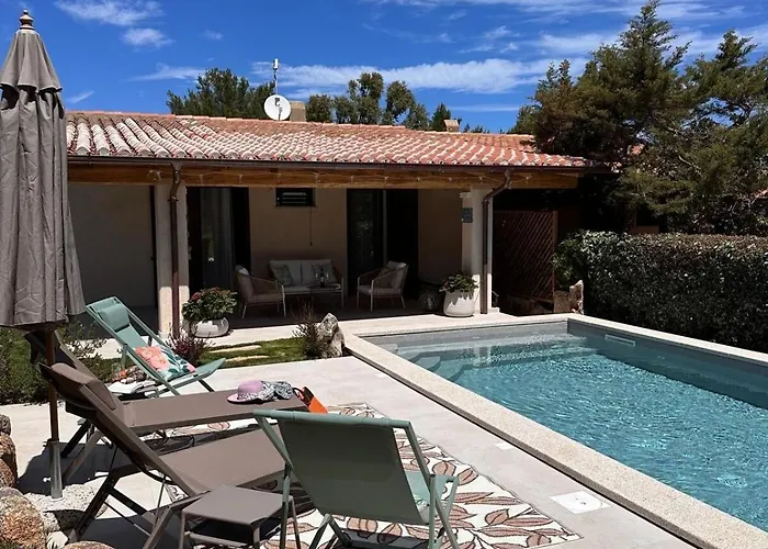 Вилла Cute With Pool In